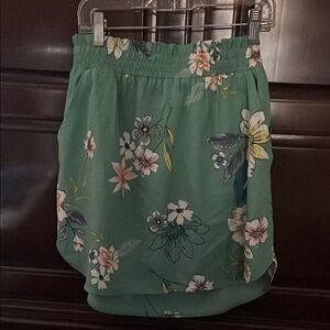 DR2 Mini Bubble Skorts in Green and Cream